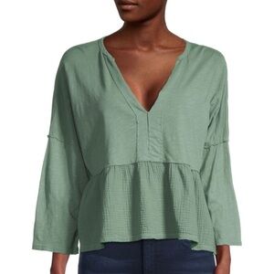 hashttag 3/4 sleeve gauze peplum top green